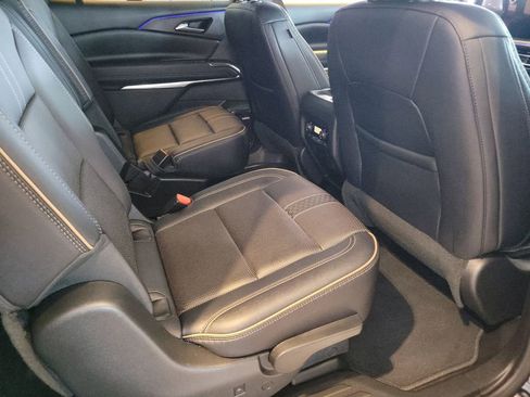 Used 2026 Chevrolet Traverse High Country image 16