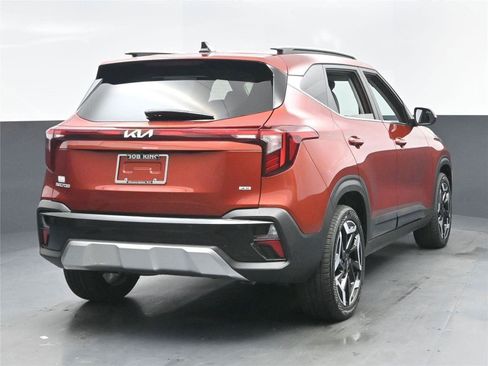 New 2026 Kia Seltos SX w/ SX Sunroof Package image 10