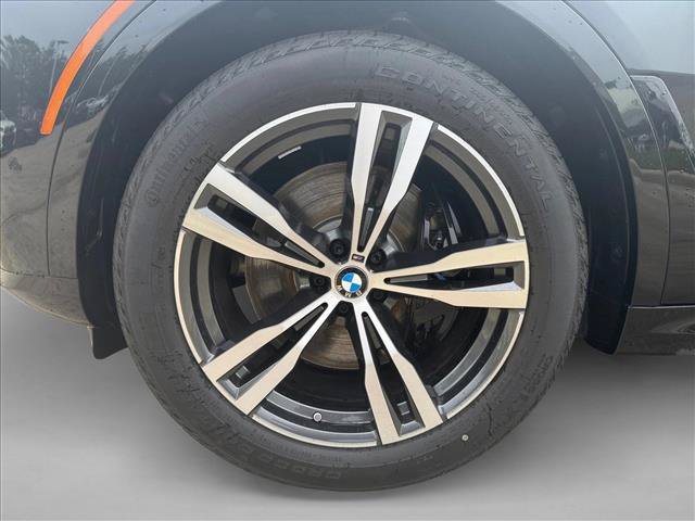 Used 2027 BMW X7 xDrive40i w/ M Sport Package AWD/4WD image 28