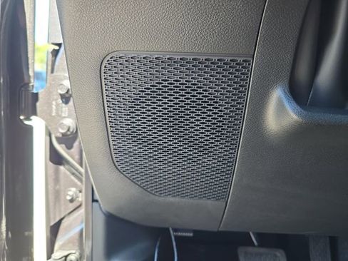 Used 2023 Jeep Wrangler Sport S image 13