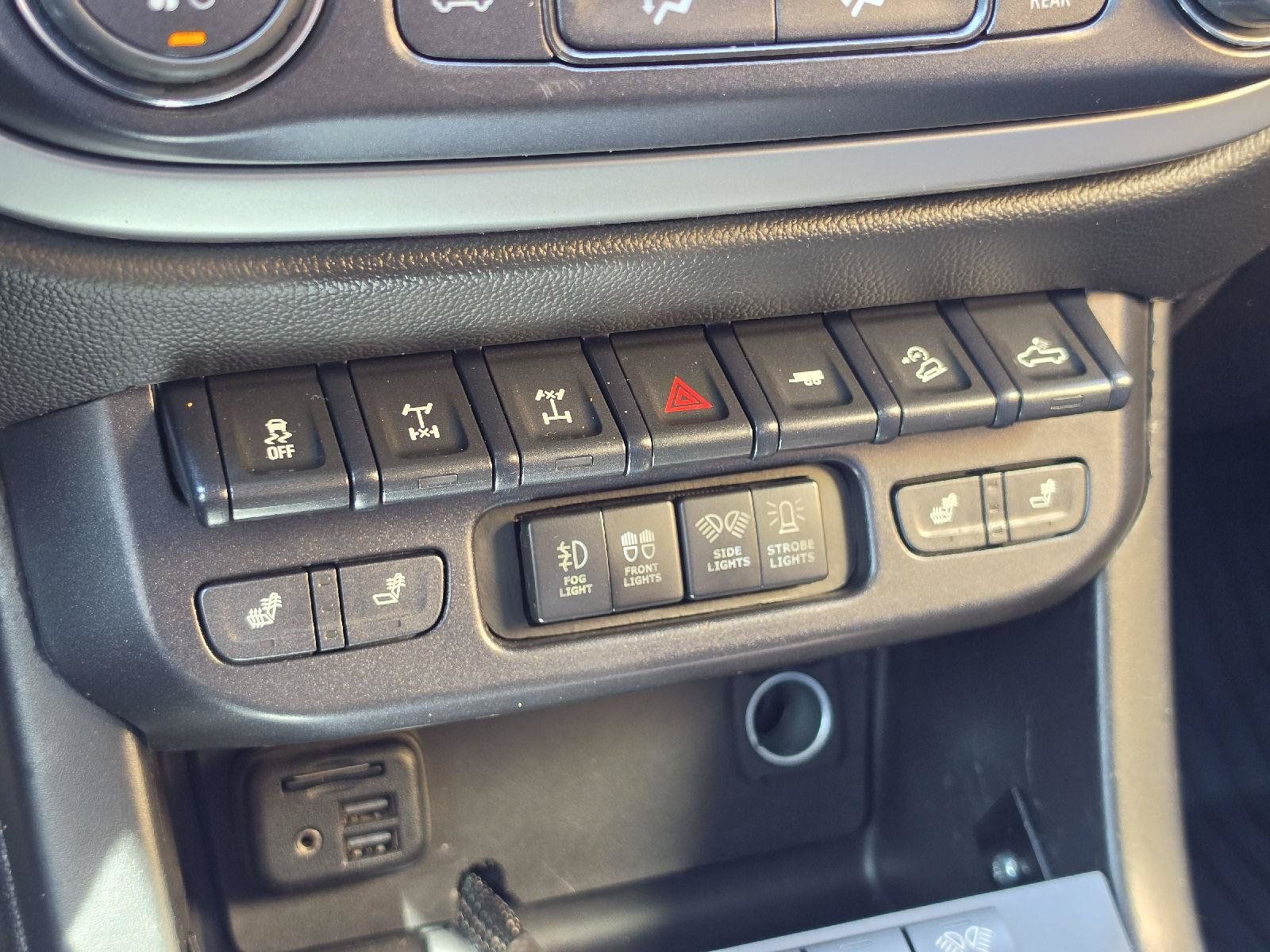 Used 2019 Chevrolet Colorado ZR2 AWD/4WD image 22