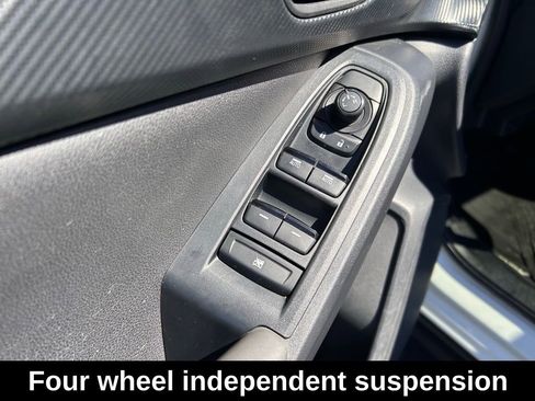 Used 2024 Subaru Crosstrek 2.0i Premium image 19