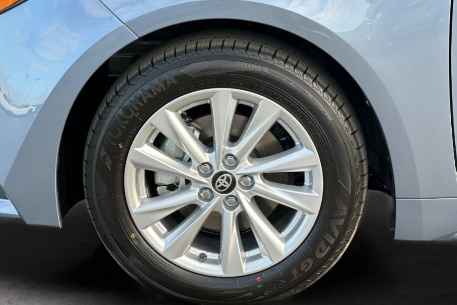 New 2027 Toyota Corolla LE FWD image 30