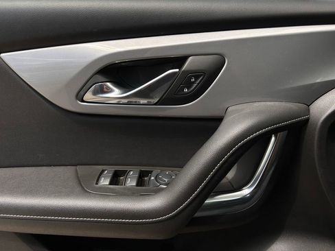 Used 2025 Chevrolet Blazer LT image 26