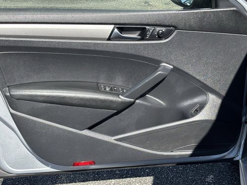 Used 2021 Volkswagen Passat 2.0T S w/ Luggage Net & Mats Package image 14