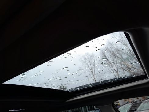 Used 2023 Subaru Forester Limited image 41