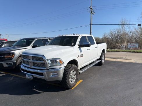 Used 2018 RAM 3500 Laramie AWD/4WD image 1