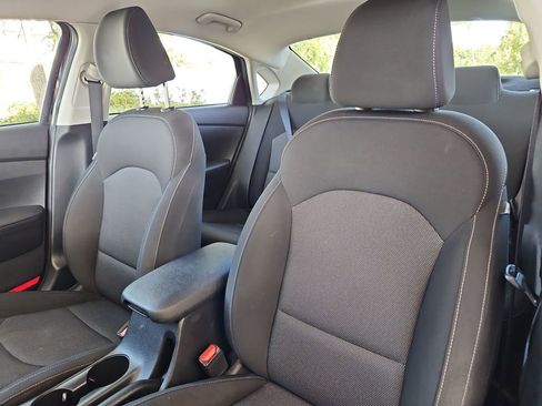 Used 2023 Kia Forte LXS image 21