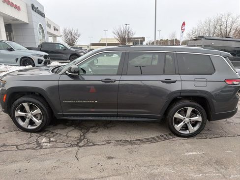 Used 2022 Jeep Grand Cherokee L Limited image 4