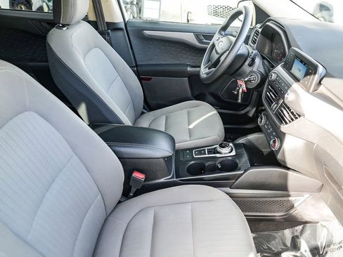 Used 2020 Ford Escape S image 17