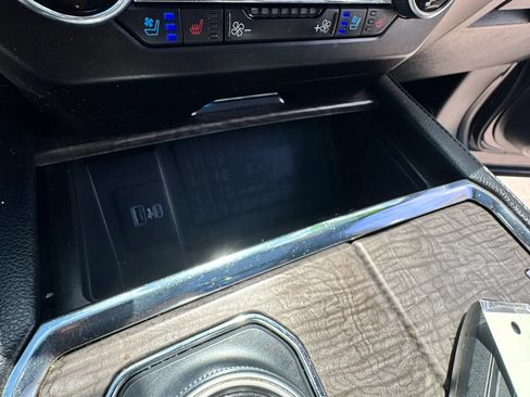 Used 2021 Ford Expedition Limited RWD image 12
