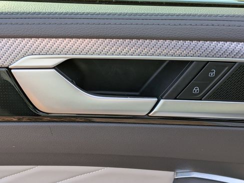 Used 2023 Volkswagen Arteon SEL Premium image 11