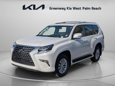 Used 2023 Lexus GX 460 Premium w/ Premium Plus Package image 3