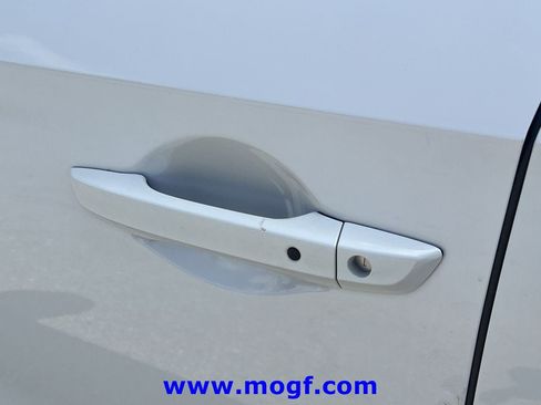 Used 2025 Honda Odyssey EX-L image 32