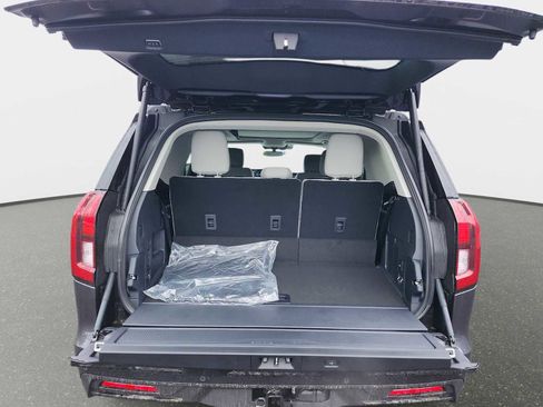 New 2026 Ford Expedition Active AWD/4WD image 17