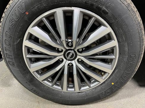 Used 2023 Nissan Armada SL image 39