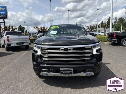 Used 2024 Chevrolet Silverado 1500 High Country w/ Technology Package AWD/4WD image 7