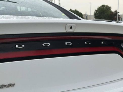 Used 2022 Dodge Charger SXT RWD image 10