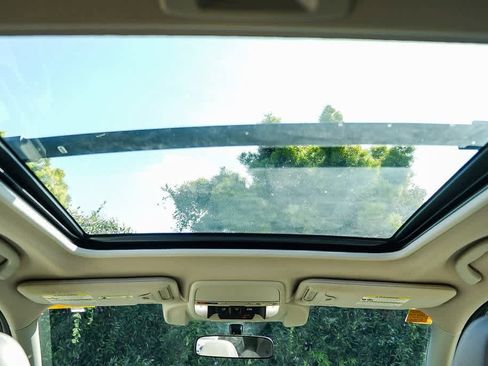 Used 2019 Subaru Forester Premium w/ All-Weather Package image 15