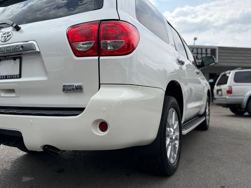 Used 2015 Toyota Sequoia Platinum AWD/4WD image 48
