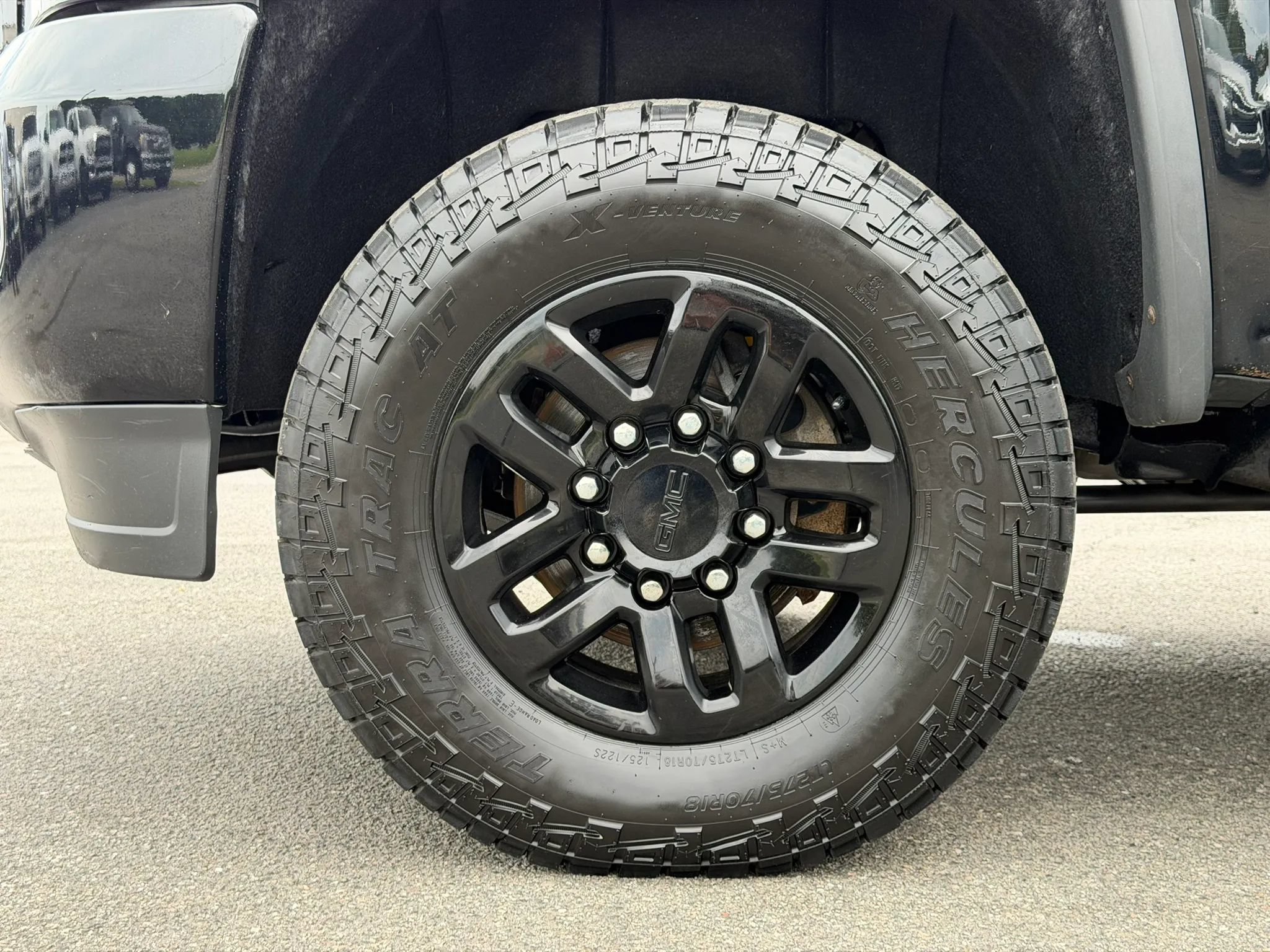 Used 2018 GMC Sierra 2500 SLT w/ Duramax Plus Package AWD/4WD image 16