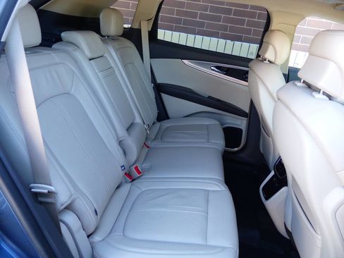 Used 2019 Lincoln Nautilus Reserve image 44