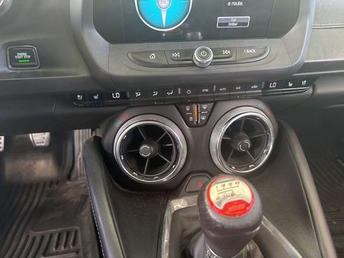 Used 2018 Chevrolet Camaro SS RWD image 13
