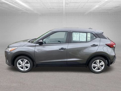 Certified 2025 Nissan Kicks Play S FWD image 2