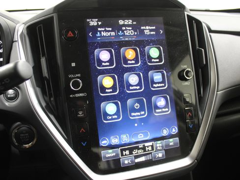 Used 2024 Subaru Crosstrek 2.0i Premium image 12