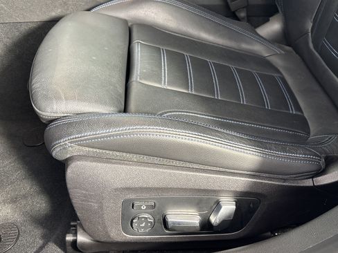 Used 2020 BMW 330i Sedan w/ M Sport Package RWD image 14