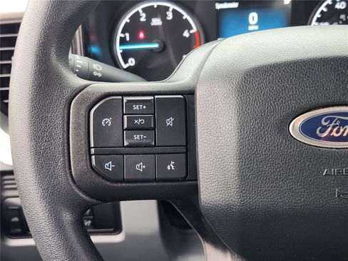 Certified 2025 Ford F250 XL w/ FX4 Off-Road Package AWD/4WD image 37