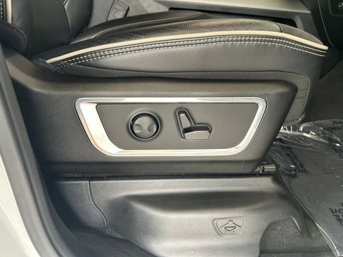 Used 2024 RAM 1500 Laramie RWD image 29