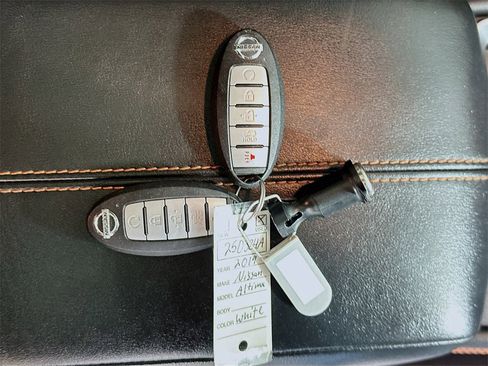 Used 2019 Nissan Altima 2.5 SR w/ SR Premium Package image 34