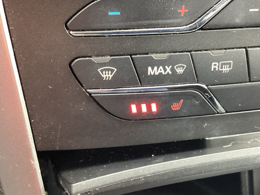 Used 2017 Ford Edge SEL w/ Equipment Group 201A AWD/4WD image 44
