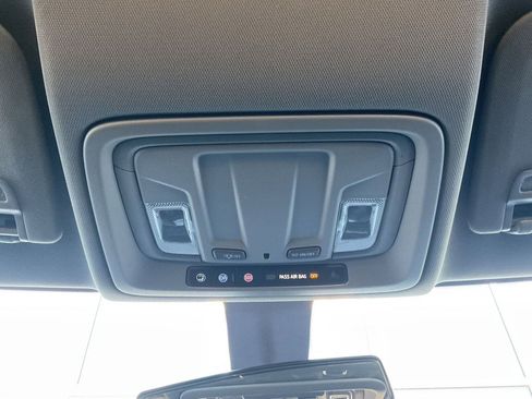 Used 2020 Chevrolet Silverado 1500 Custom w/ Custom Value Package RWD image 16