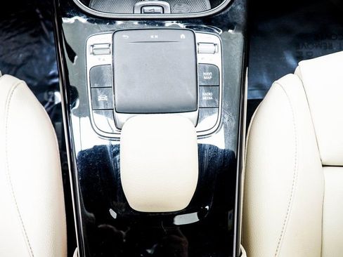 Used 2020 Mercedes-Benz A 220 A 220 image 17