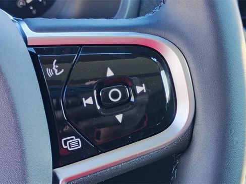 New 2026 Volvo XC90 B6 Plus image 15