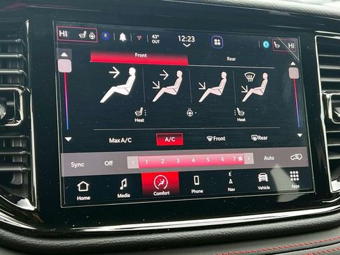 Certified 2025 Dodge Durango GT AWD/4WD image 32