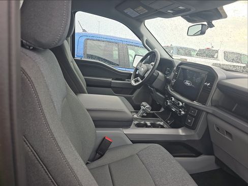 Used 2025 Ford F150 Lightning XLT AWD/4WD image 10