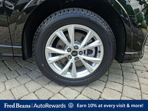 Used 2023 Audi Q3 2.0T Premium w/ Convenience Package AWD/4WD image 11