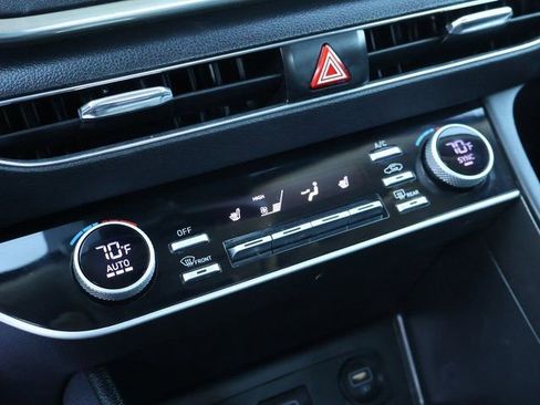 Used 2023 Hyundai Sonata SEL w/ Preferred Accessory Package image 25