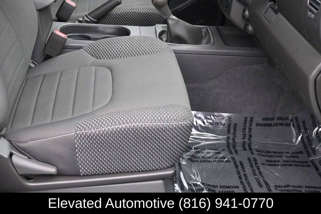 Used 2019 Nissan Frontier PRO-4X AWD/4WD image 7