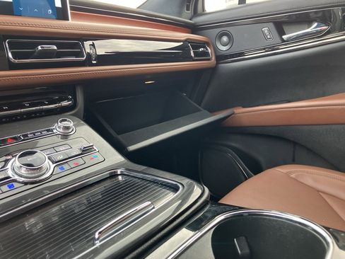 Used 2023 Lincoln Nautilus Reserve w/ Equipment Group 201A image 21