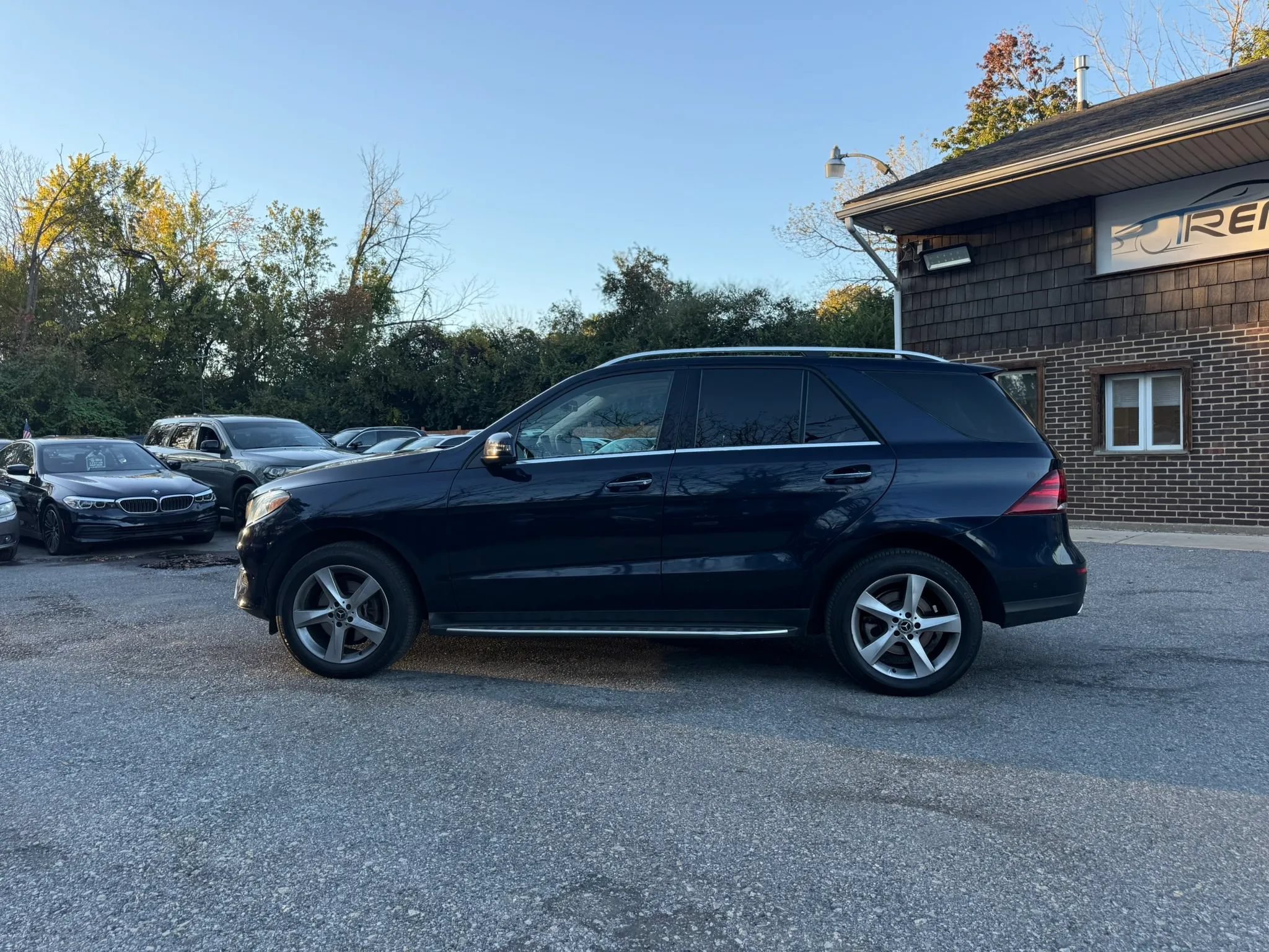 Used 2018 Mercedes-Benz GLE 350 4MATIC image 4