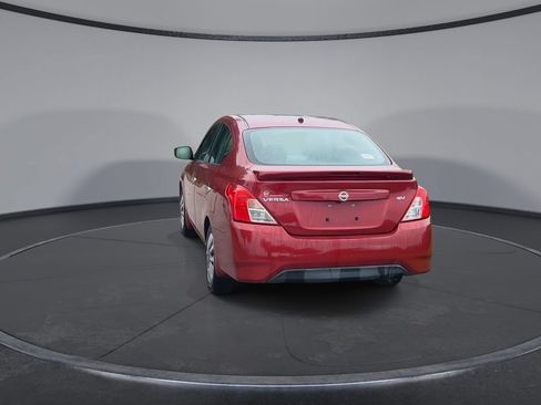 Used 2018 Nissan Versa SV FWD image 7