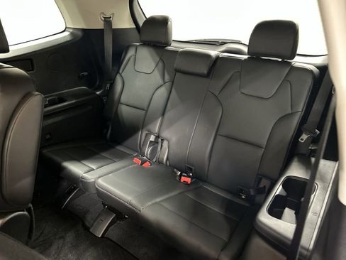 Certified 2024 Kia Telluride S image 21