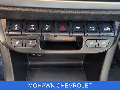 Used 2022 Chevrolet Colorado ZR2 AWD/4WD image 34