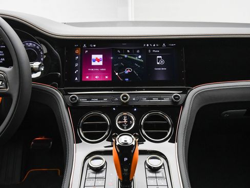 New 2025 Bentley Continental GT AWD/4WD image 36