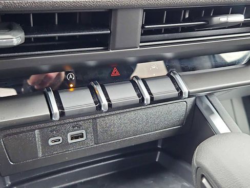 Used 2026 Chevrolet Colorado Trail Boss image 18