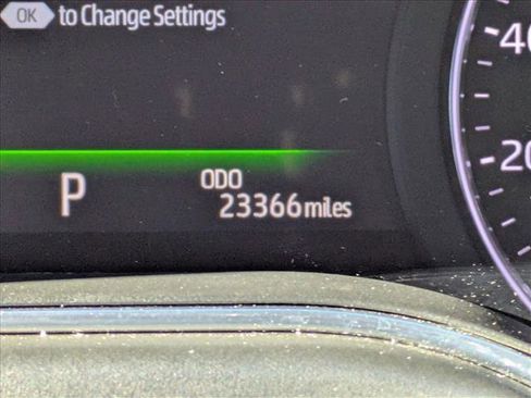 Used 2019 Toyota Avalon XSE image 12